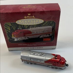Hallmark Keepsake 1950 Santa Fe F3 Diesel Locomotive Ornament Lionel Series